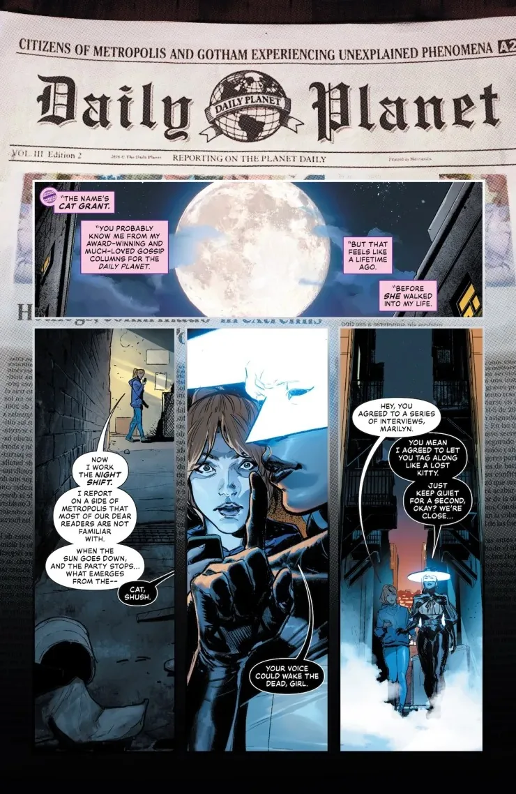 Cat Grant sigue de noche a Marilyn Moonlight por un callejón de Metrópolis, en una página montada sobre el Daily Planet